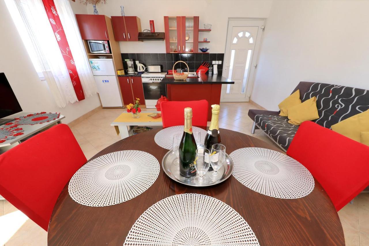 Apartments Luca Ražanac Extérieur photo