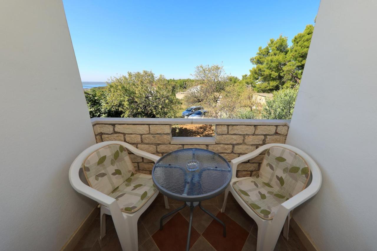 Apartments Luca Ražanac Extérieur photo
