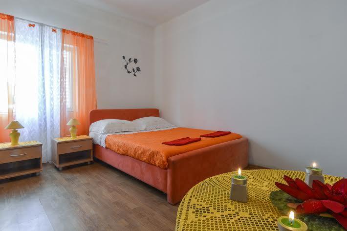 Apartments Luca Ražanac Extérieur photo